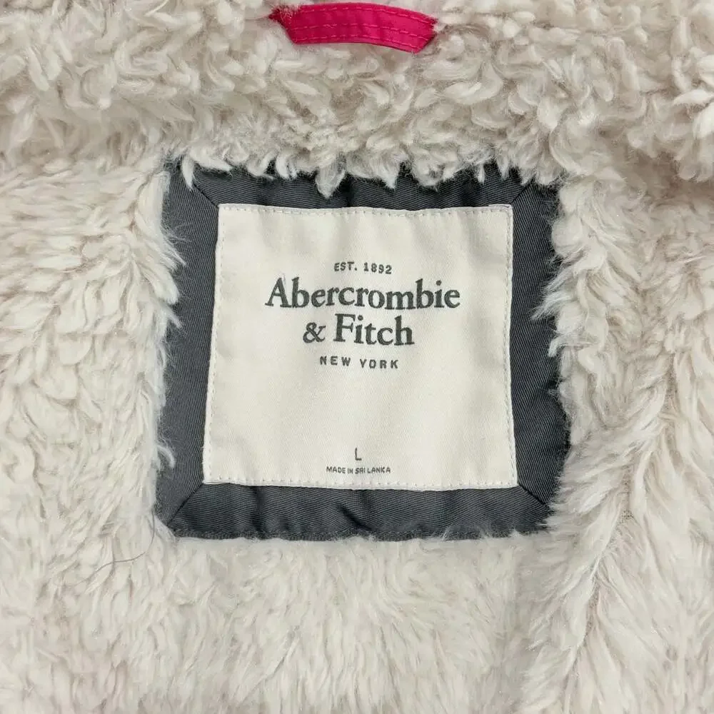 Abercrombie & Fitch hot pink